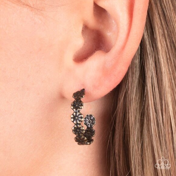 paparazzi Jewelry - Paparazzi Jewelry Accessories - Floral Fad - Brass Earrings - Vintage